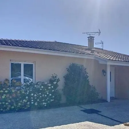 Vila Near Ocean With Swimming Pool *