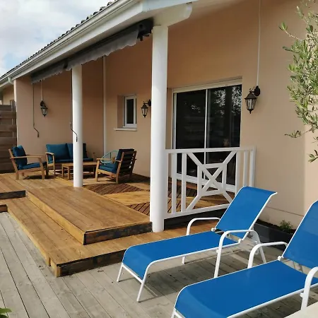 Near Ocean With Swimming Pool Vila