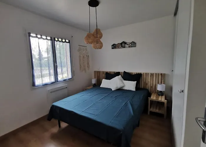 Near Ocean With Swimming Pool *